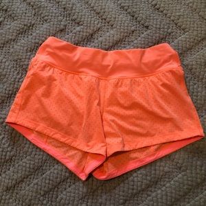 lululemon shorts size 6